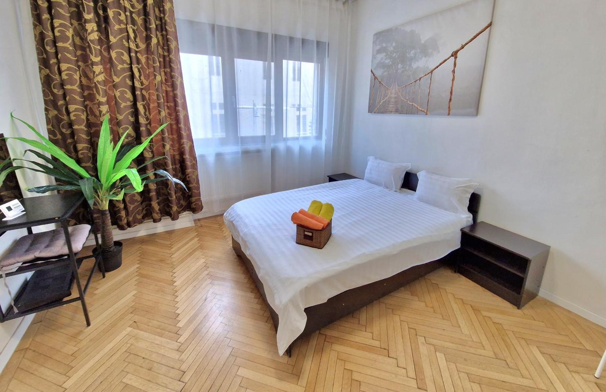 Global Downtown Apartments - Universitate - Calea Victoriei Boekarest Buitenkant foto